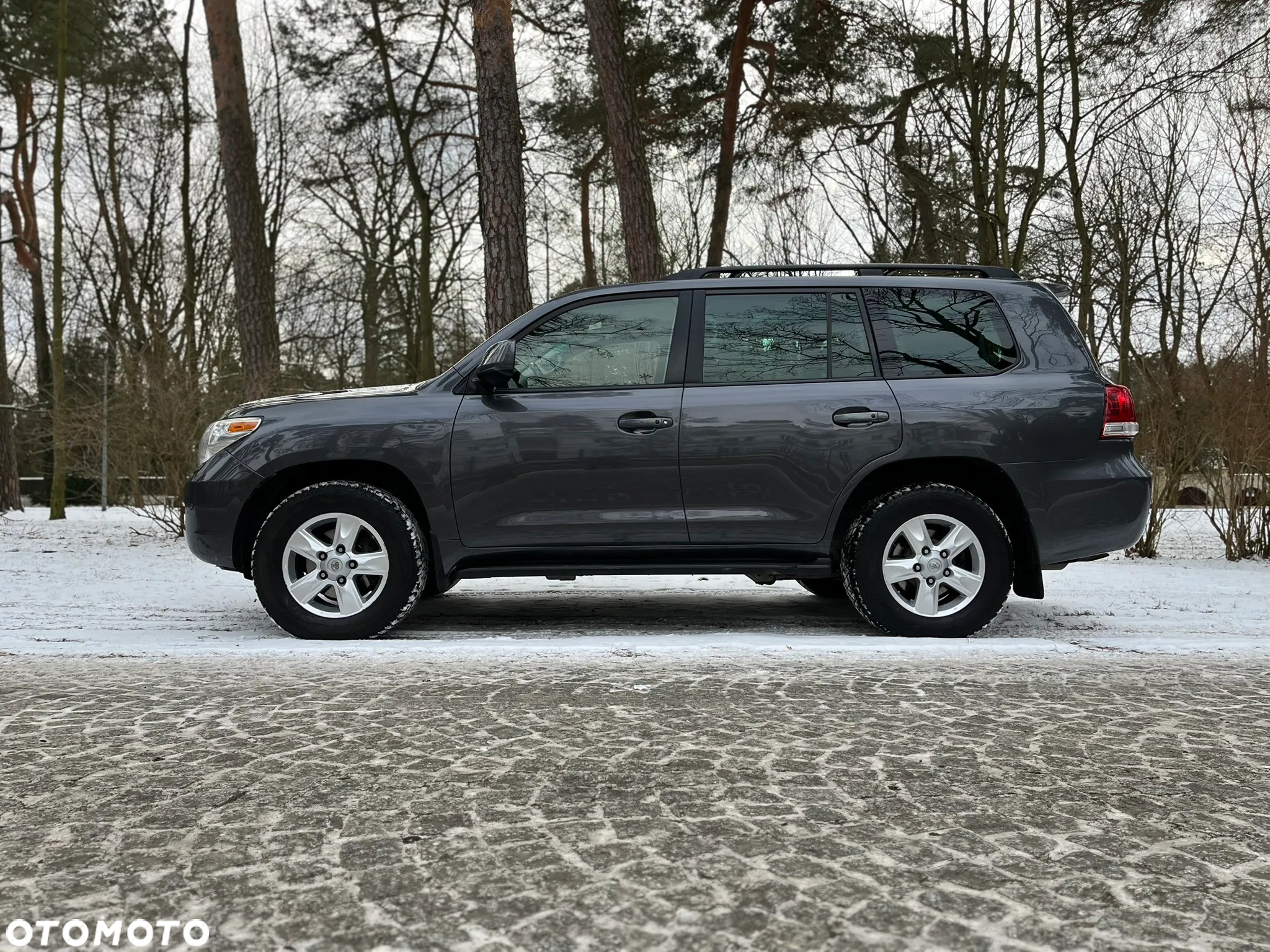 Toyota Land Cruiser - 8