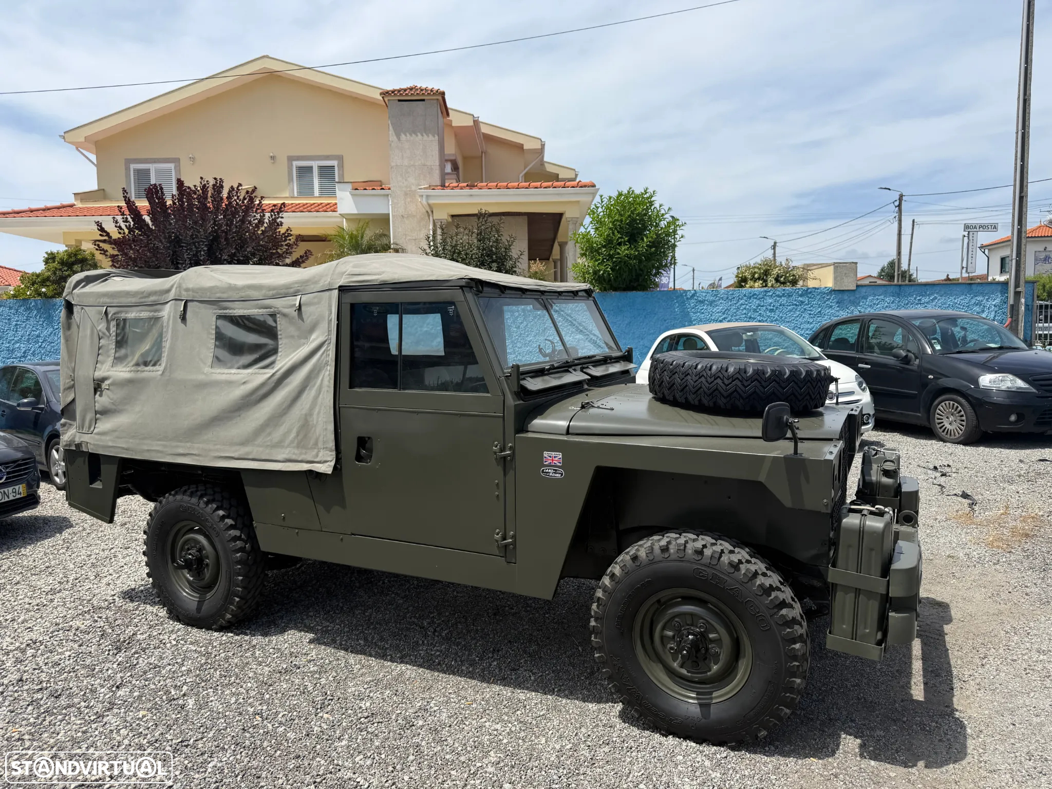 Land Rover Defender - 8