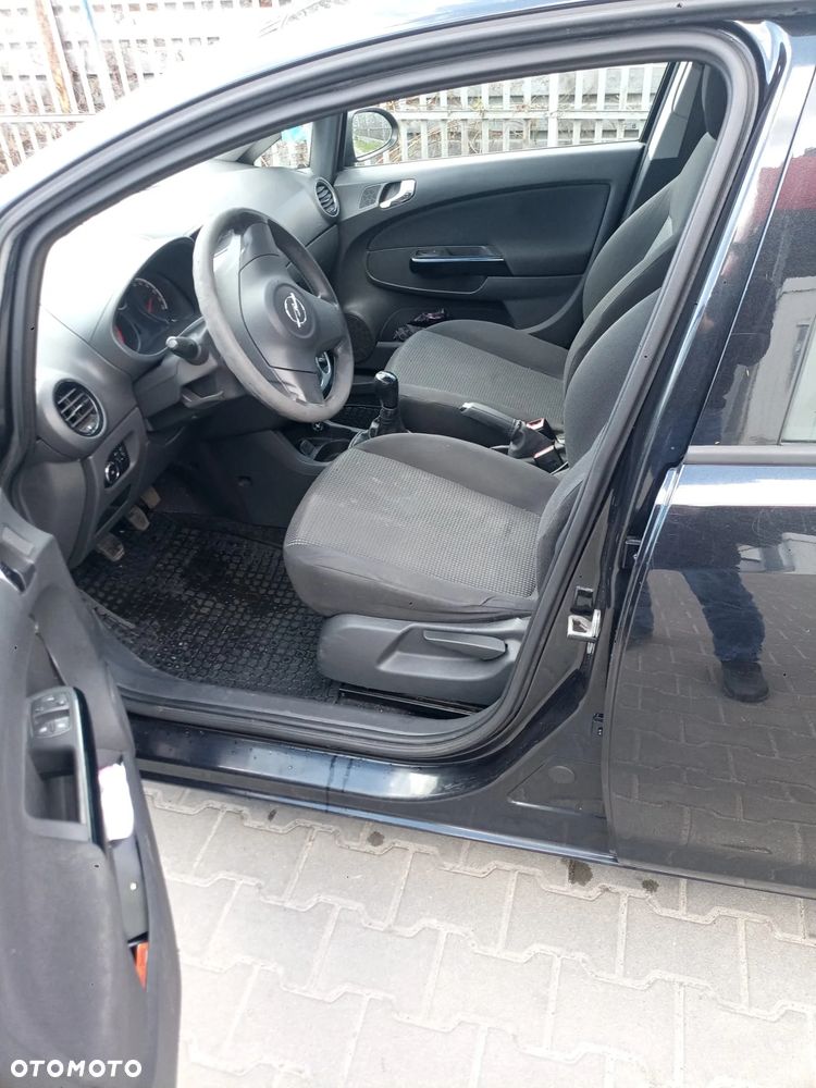 Opel Corsa - 4