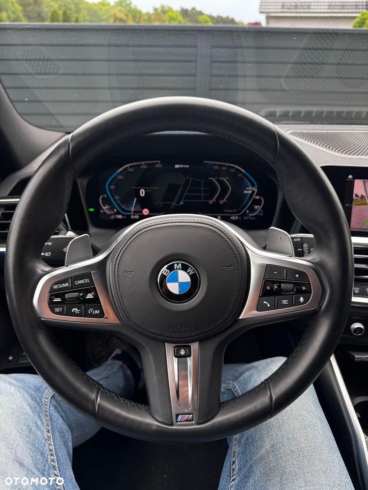 BMW Seria 3 330e xDrive M Sport - 17