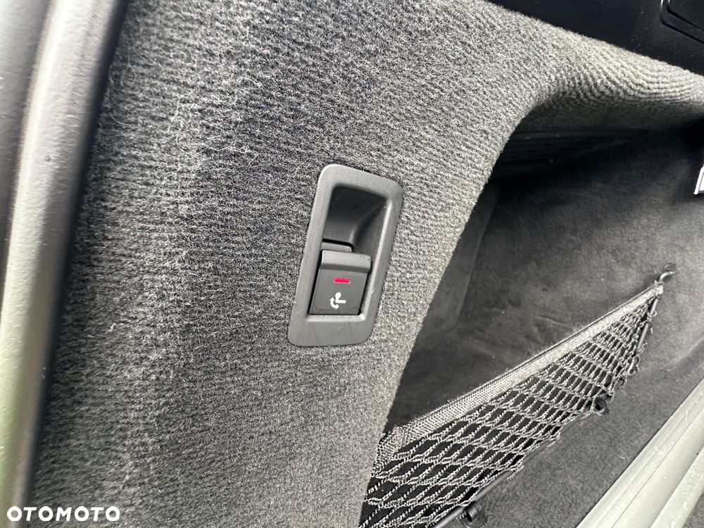 Audi A6 Avant 40 TDI quattro S tronic S line - 22