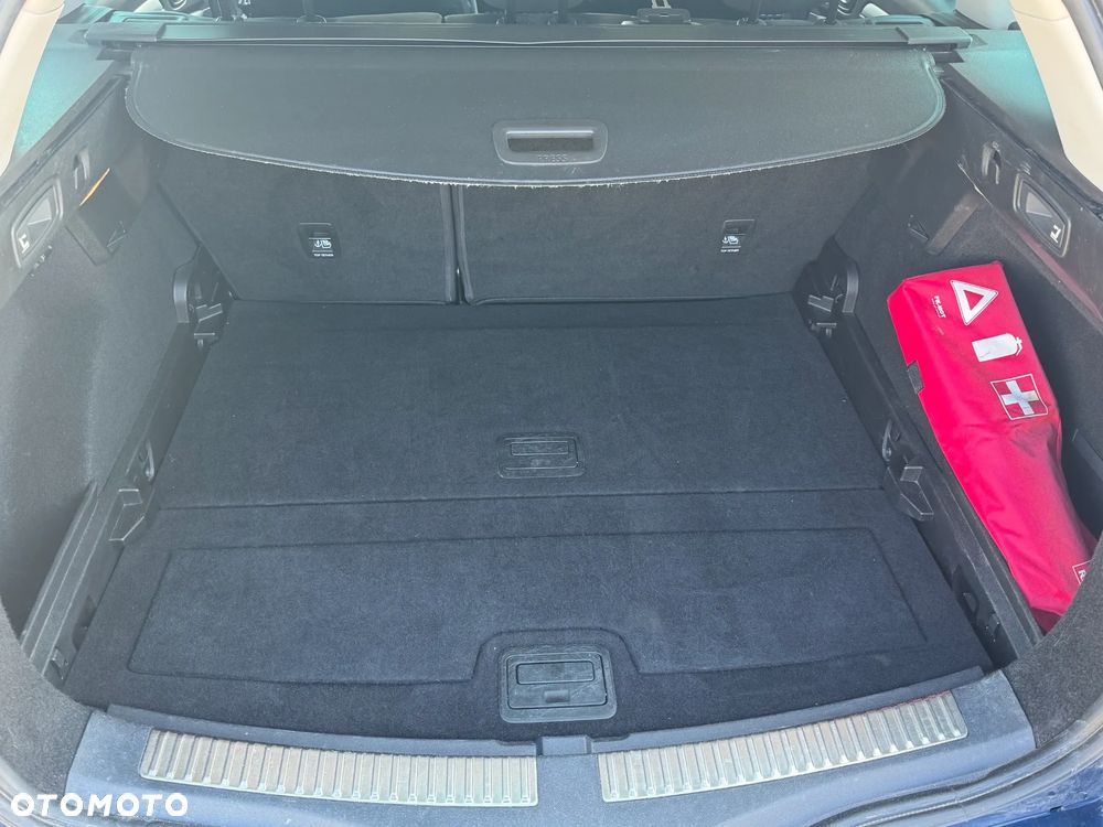 Renault Megane 1.3 TCe FAP Intens EDC - 8