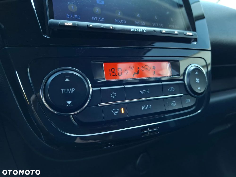 Mitsubishi Space Star 1.2 AS&G Intense - 22