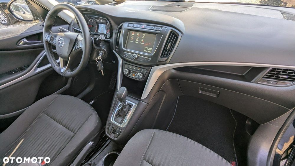 Opel Zafira - 17