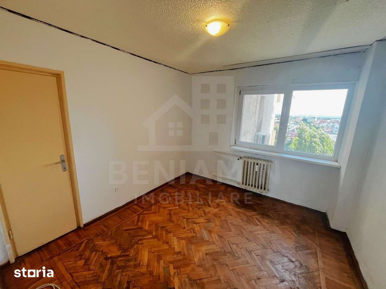 4 Camere-Calea Bucuresti-Rotonda-Spital Neuro-2 Bai-77mp-Liber — fotografia 3