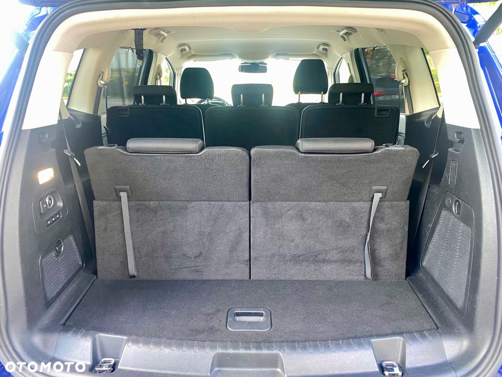 Ford S-Max - 21