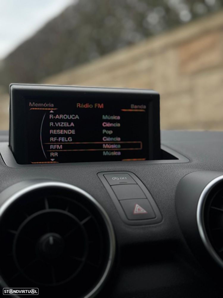 Audi A1 Sportback 1.6 TDI S line Sport Pack - 12