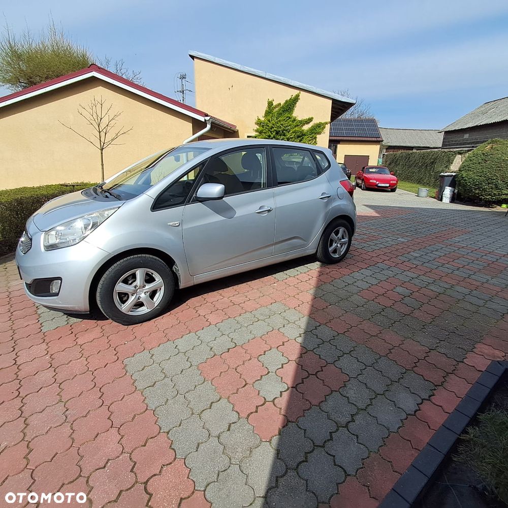 Kia Venga 1.4 CVVT Vision - 10