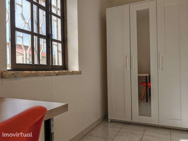 T2 com despesas incluídas São João do Estoril - Grande imagem: 4/8