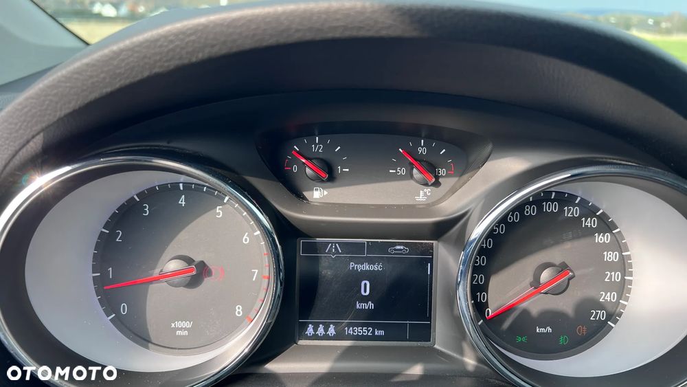 Opel Astra 1.4 Turbo Business - 27