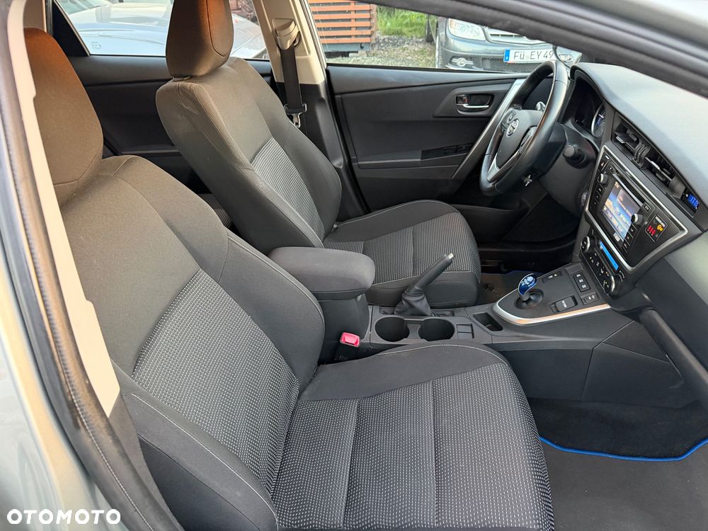 Toyota Auris 1.8 HSD Luna - 33