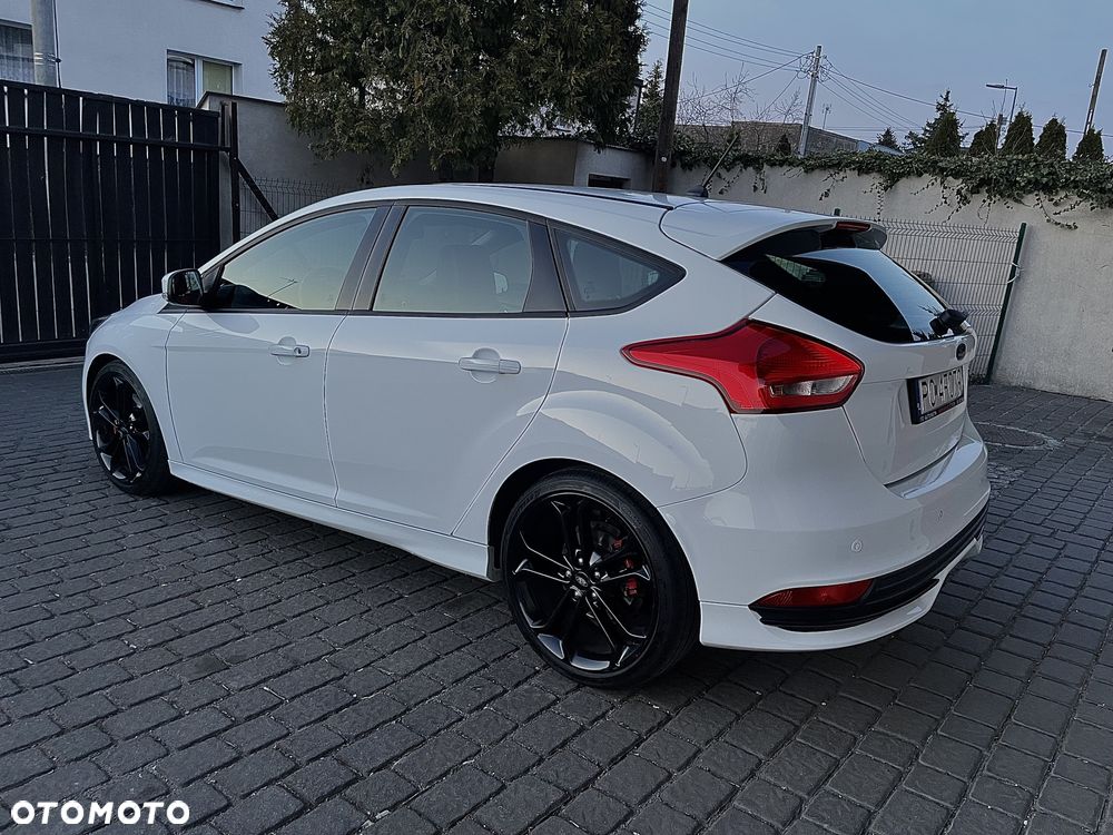 Ford Focus 2.0 EcoBoost ST-2 - 7