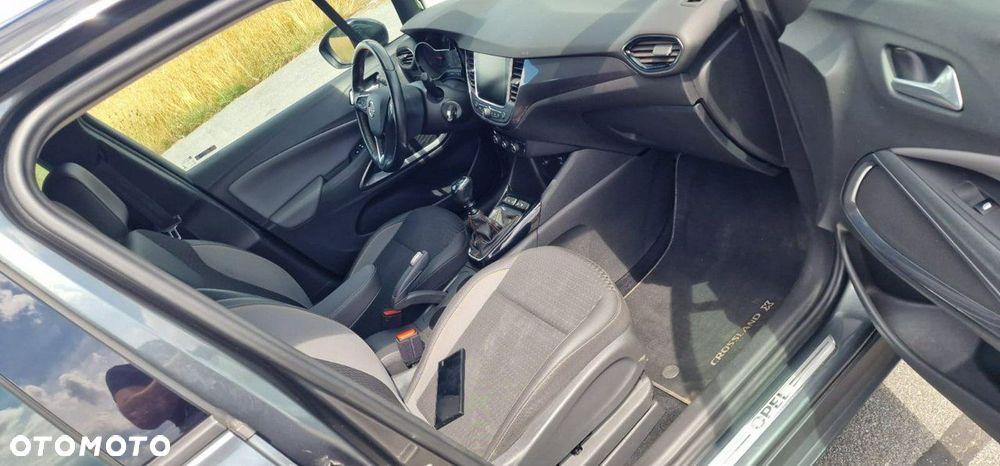 Opel Crossland X - 26