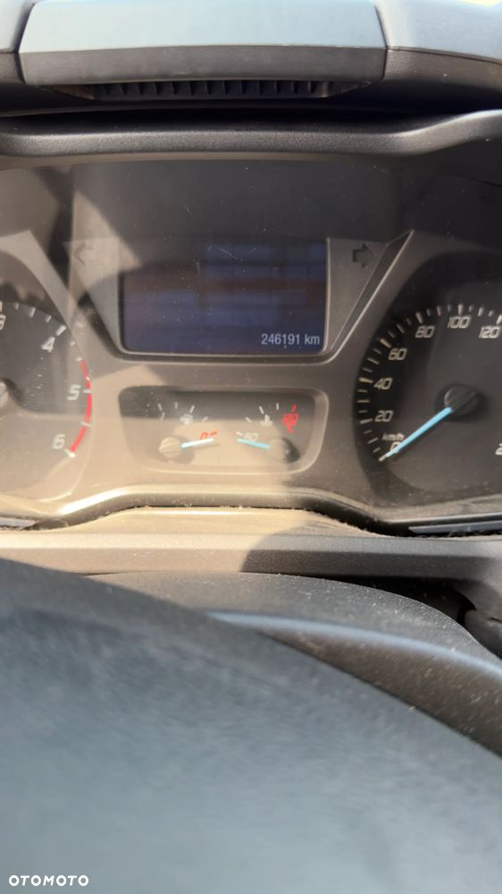 Ford Tourneo Custom - 2