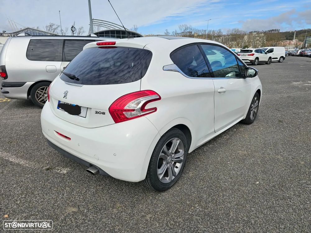 Peugeot 208 1.2 VTi Access - 4
