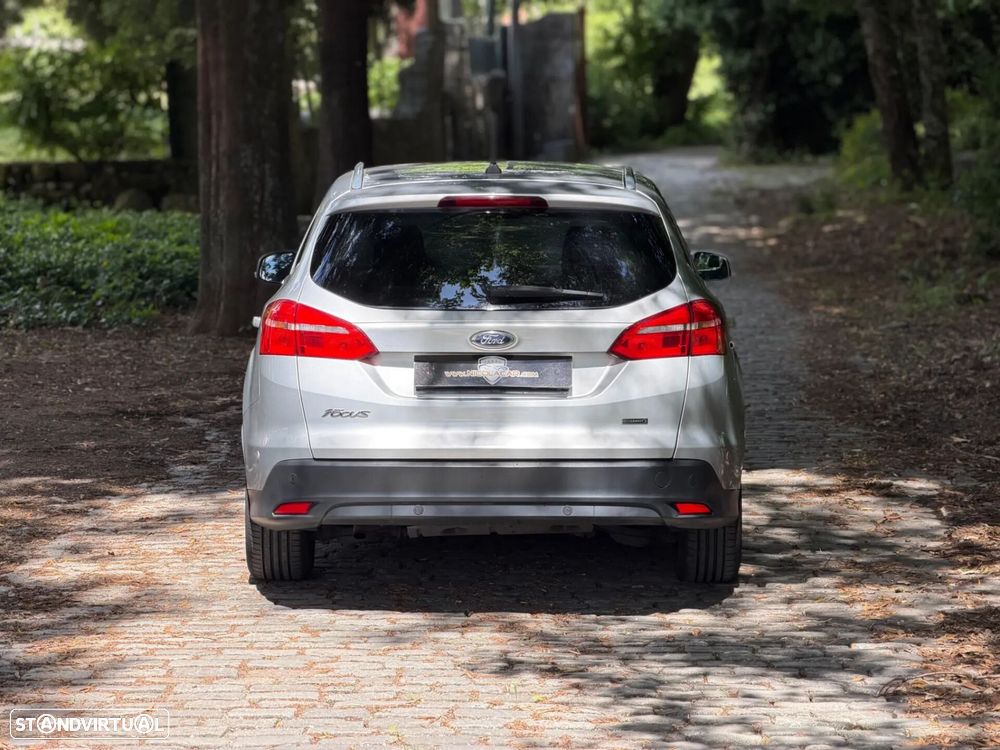 Ford Focus SW - 41