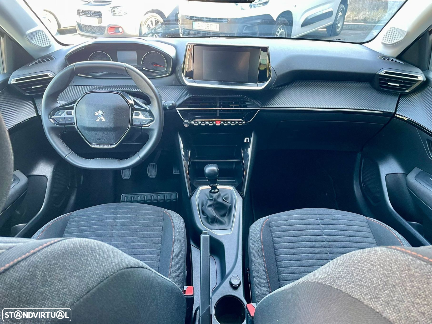 Peugeot 208 1.2 PureTech Allure - 8