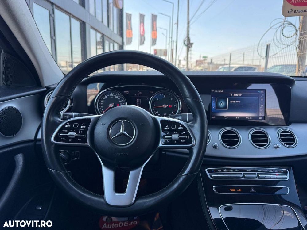 Mercedes-Benz E - 9
