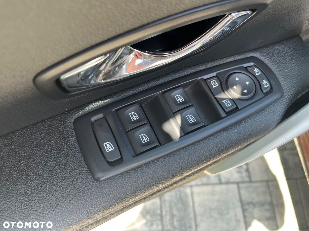 Renault Megane dCi 110 FAP EDC Bose Edition - 21