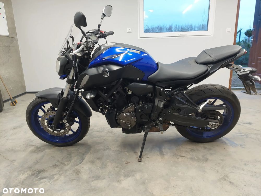 Yamaha MT - 2