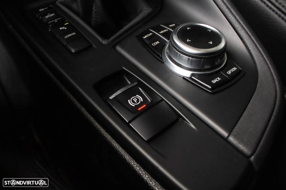 BMW X1 xDrive25e Advantage - 18