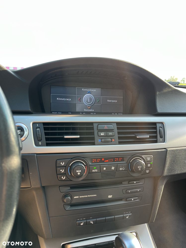 BMW Seria 3 325i - 12