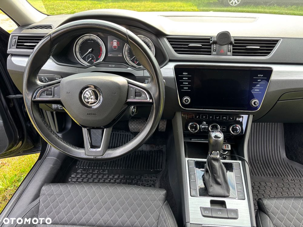 Skoda Superb 2.0 TSI Ambition DSG - 16