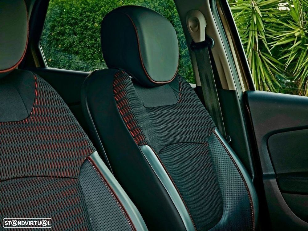 Renault Captur - 16