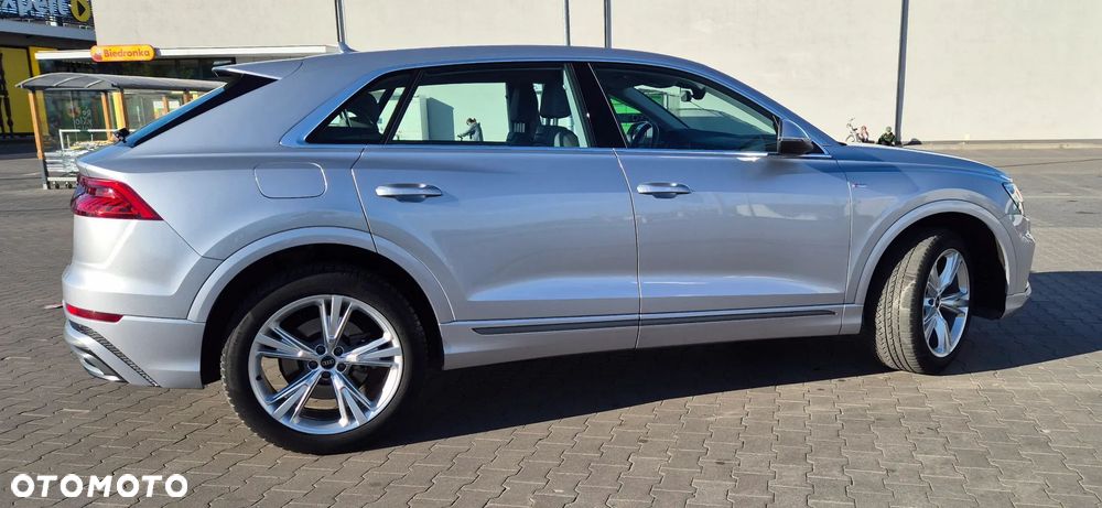 Audi Q8 - 9
