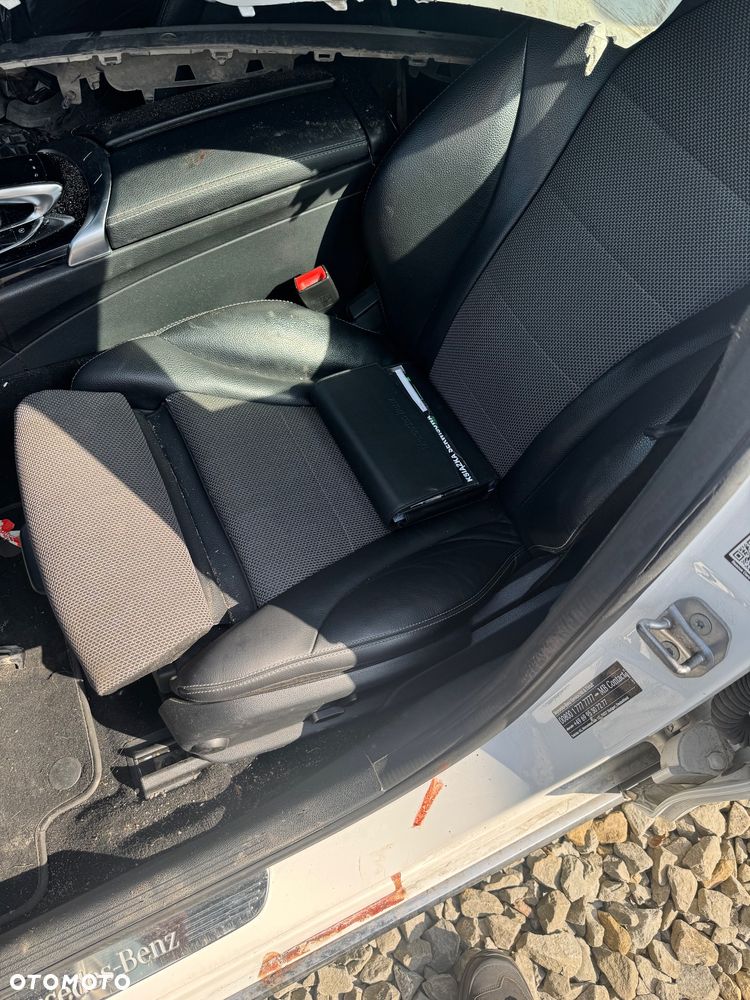 Mercedes-Benz Klasa C 180 9G-TRONIC Edition - 8