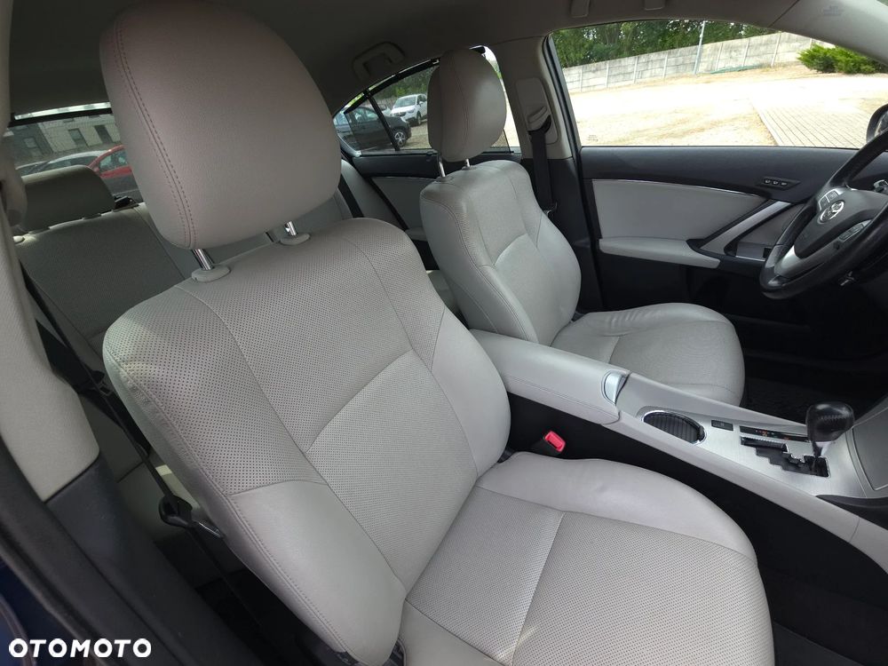Toyota Avensis 2.0 Prestige NAVI MS - 17