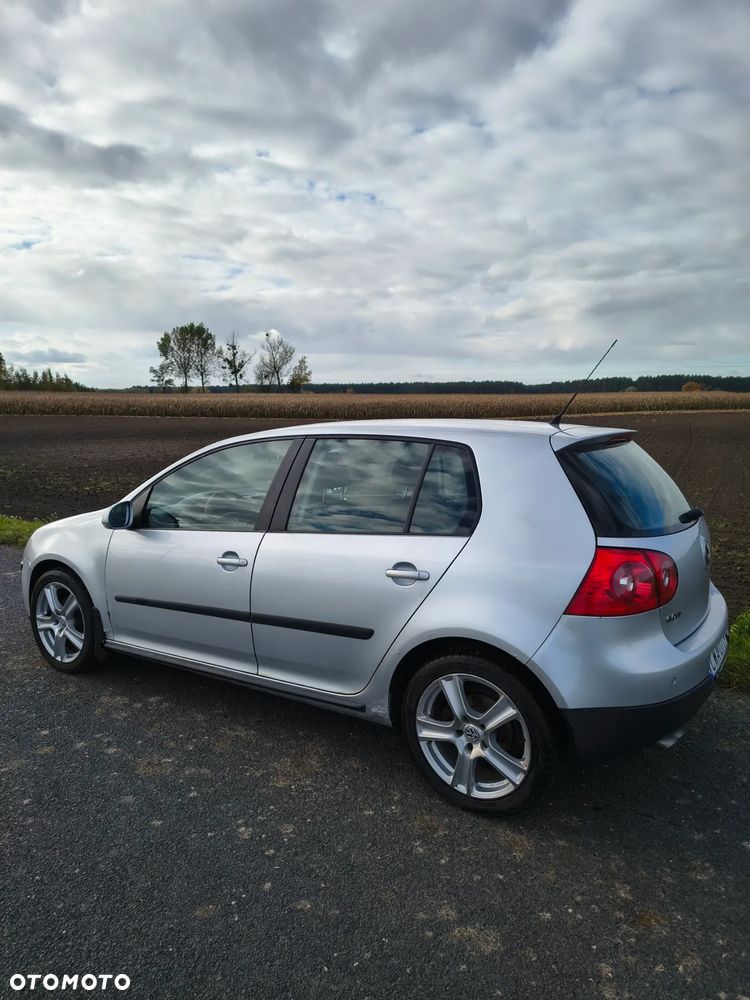 Volkswagen Golf - 4
