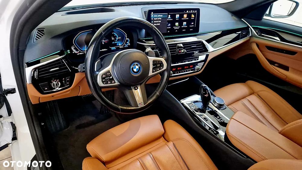 BMW Seria 5 530e M Sport Edition - 9