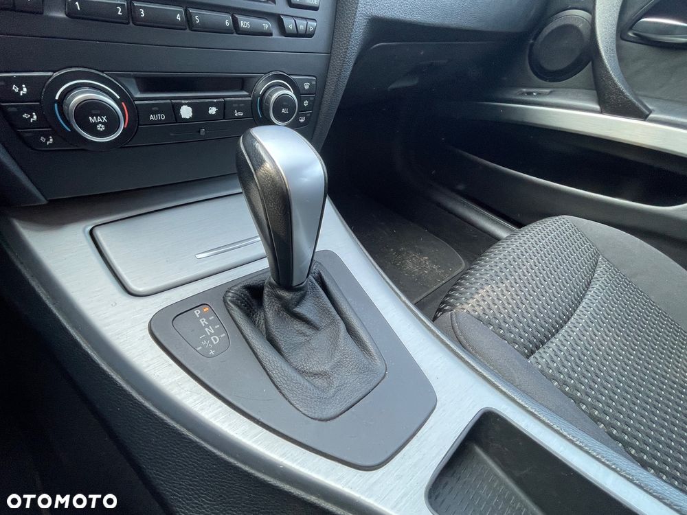 BMW Seria 3 ver-320d - 11