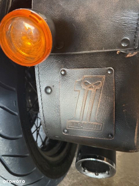 Harley-Davidson Dyna Street Bob - 8