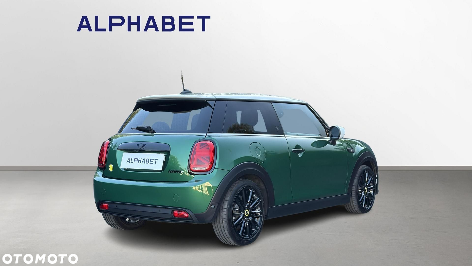 MINI Cooper SE Electric Trim - 10