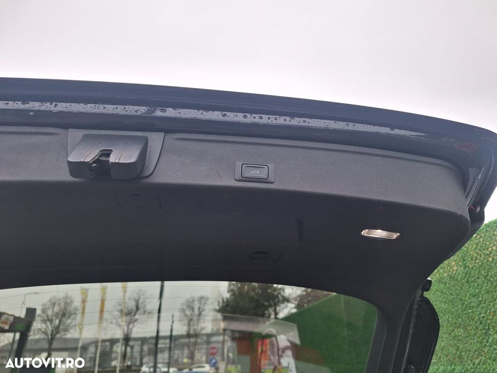 Audi A4 2.0 TDI ultra S tronic - 12