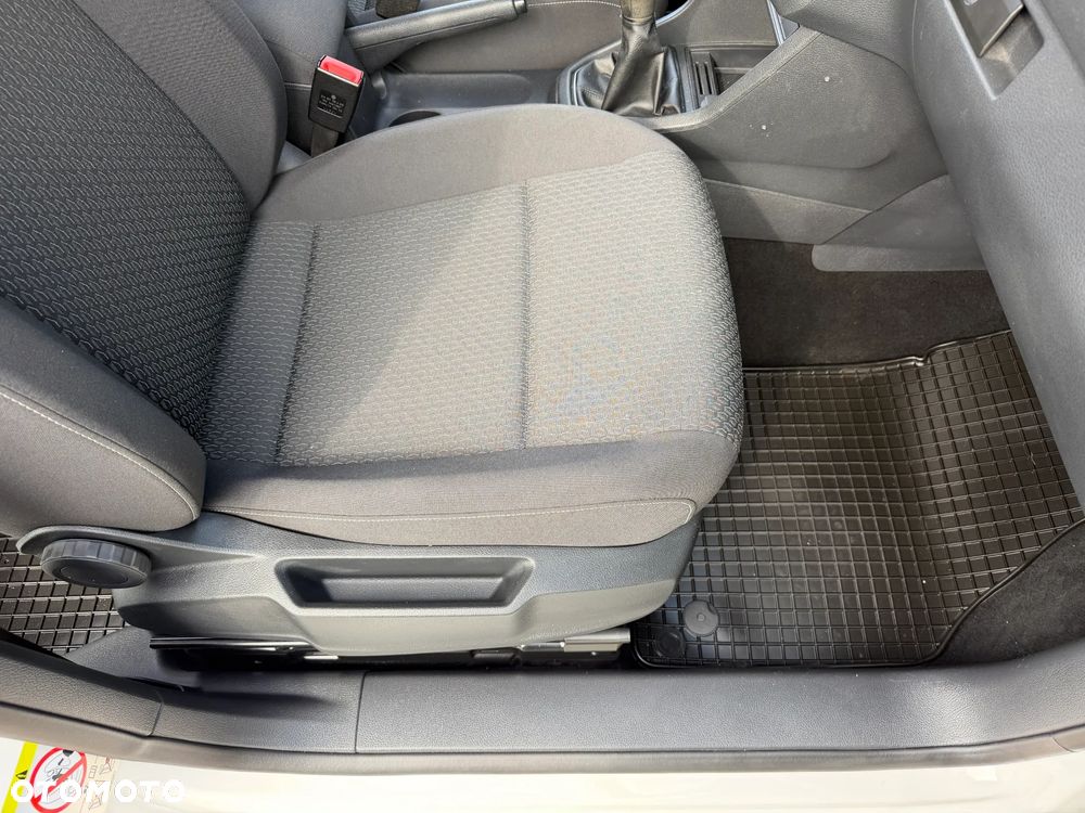 Volkswagen Caddy - 4