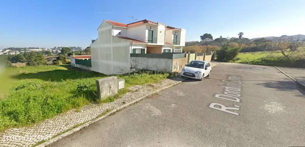 Terreno Urbano com Vista para a Montanha em Sesimbra - Grande imagem: 3/4