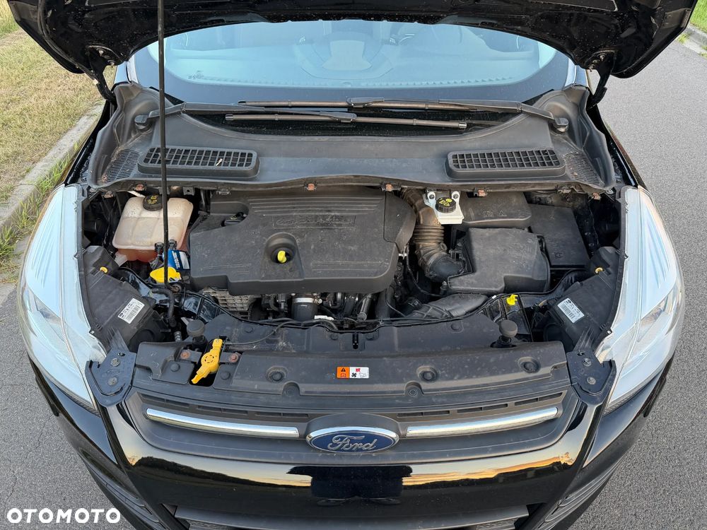 Ford Kuga 2.0 TDCi 2x4 Titanium - 25