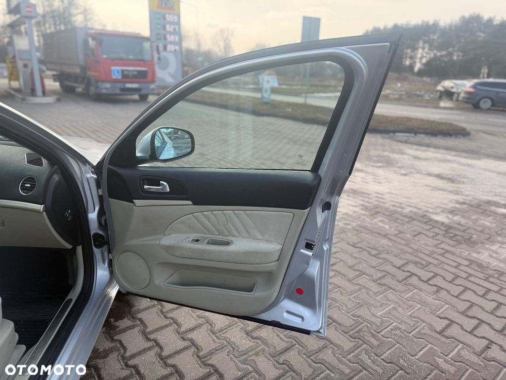 Alfa Romeo 159 1.9 JTDM 8V DPF Distinctive - 16