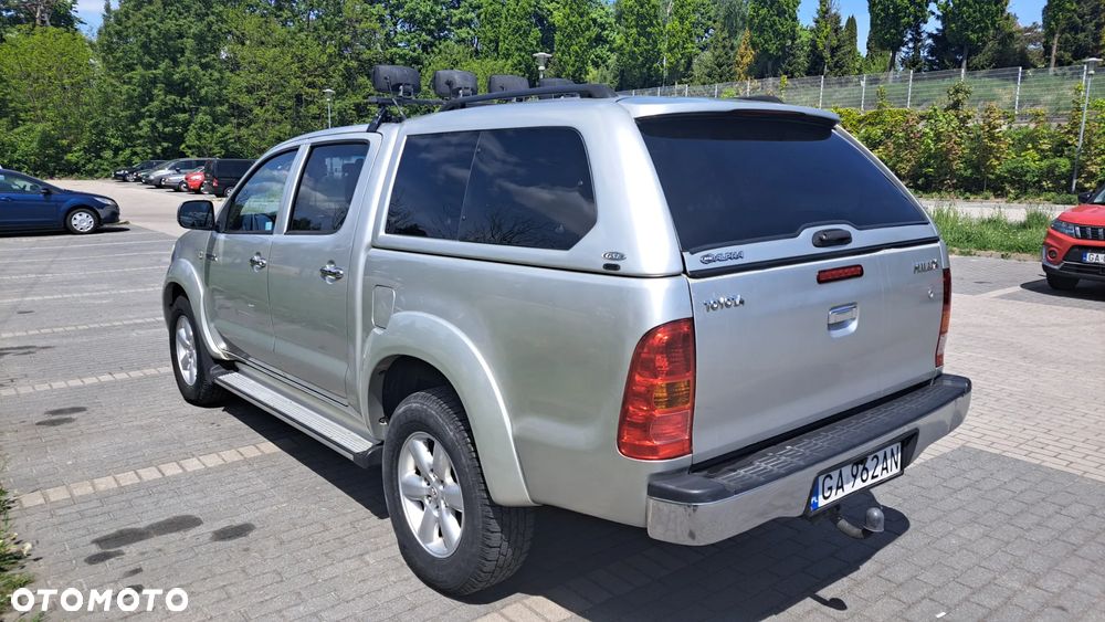 Toyota Hilux 3.0 D-4D Sol - 4