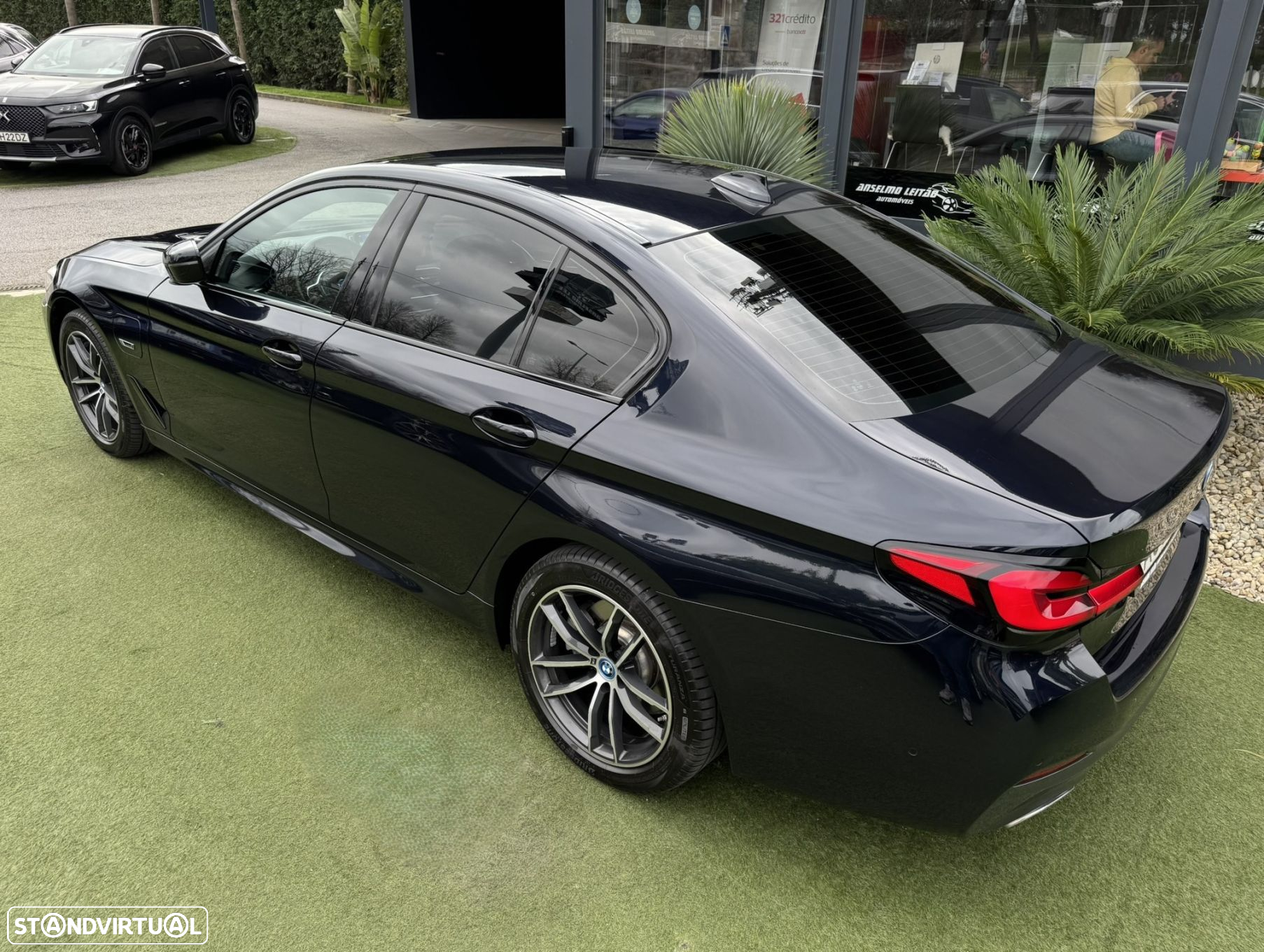 BMW 520 e Pack M - 14