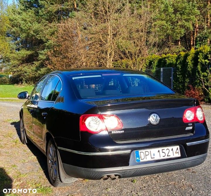Volkswagen Passat - 7