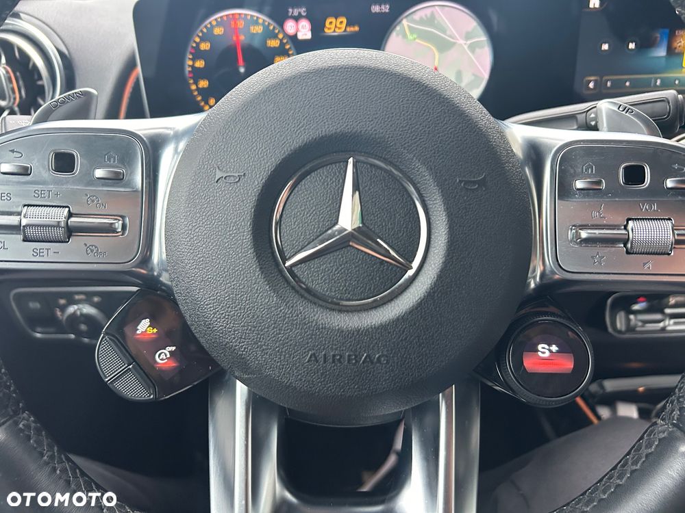 Mercedes-Benz GLB AMG 35 4Matic AMG Speedshift DCT 8G - 21