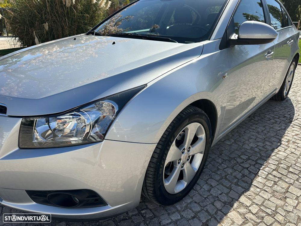 Chevrolet Cruze 2.0 VCDi LT - 11
