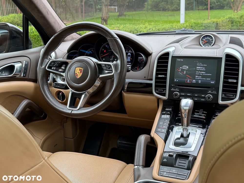 Porsche Cayenne Platinum Edition - 8