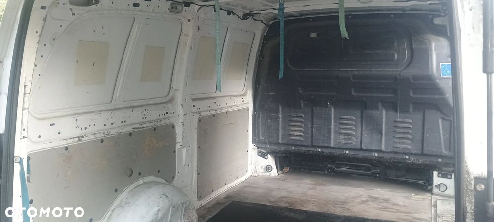 Mercedes-Benz Vito 447 - 16