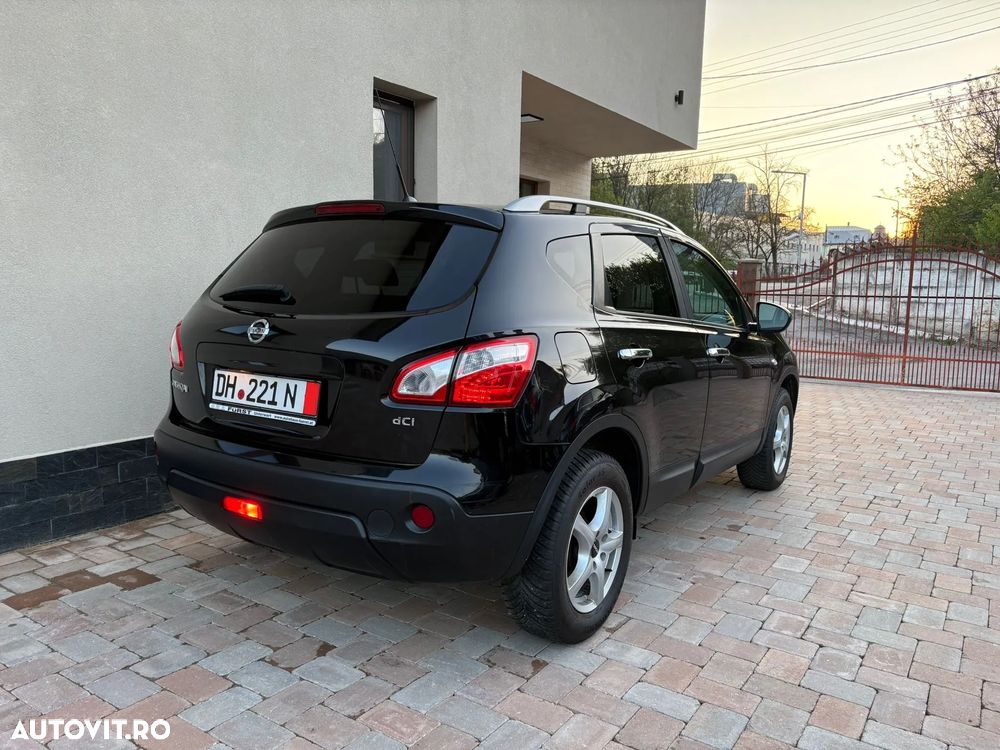 Nissan Qashqai 2.0 DCI 4 x 4 DPF tekna - 14