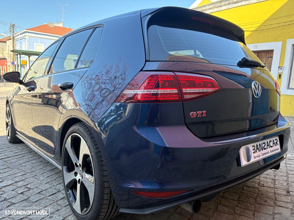 VW Golf GTI Performance BlueMotion DSG - 13